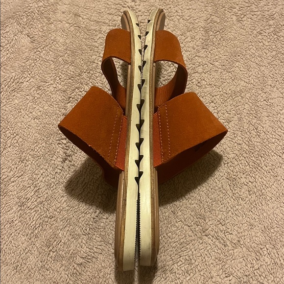 Sorel orange suede double strap slip-on sandals  7.5 - Picture 3 of 6